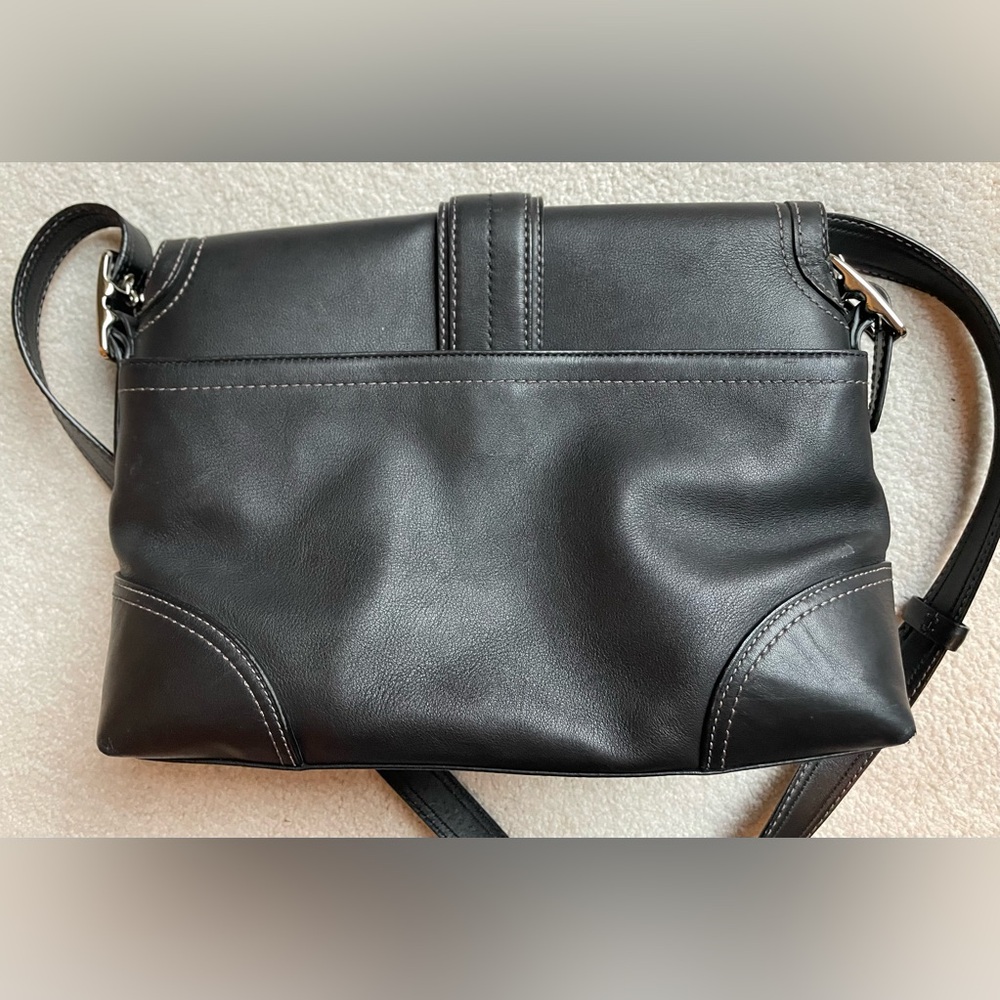 Coach Black Hampton flap leather crossbody - Picture 7 of 8